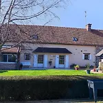 Bed & Breakfast Entre Terre Et Baie A 15 Mn Du Mont-saint-michel 3*