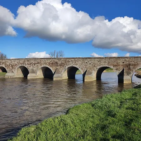 Entre Terre Et Baie * Pontaubault