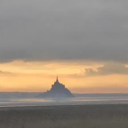 Entre Terre Et Baie A 15 Mn Du Mont-saint-michel